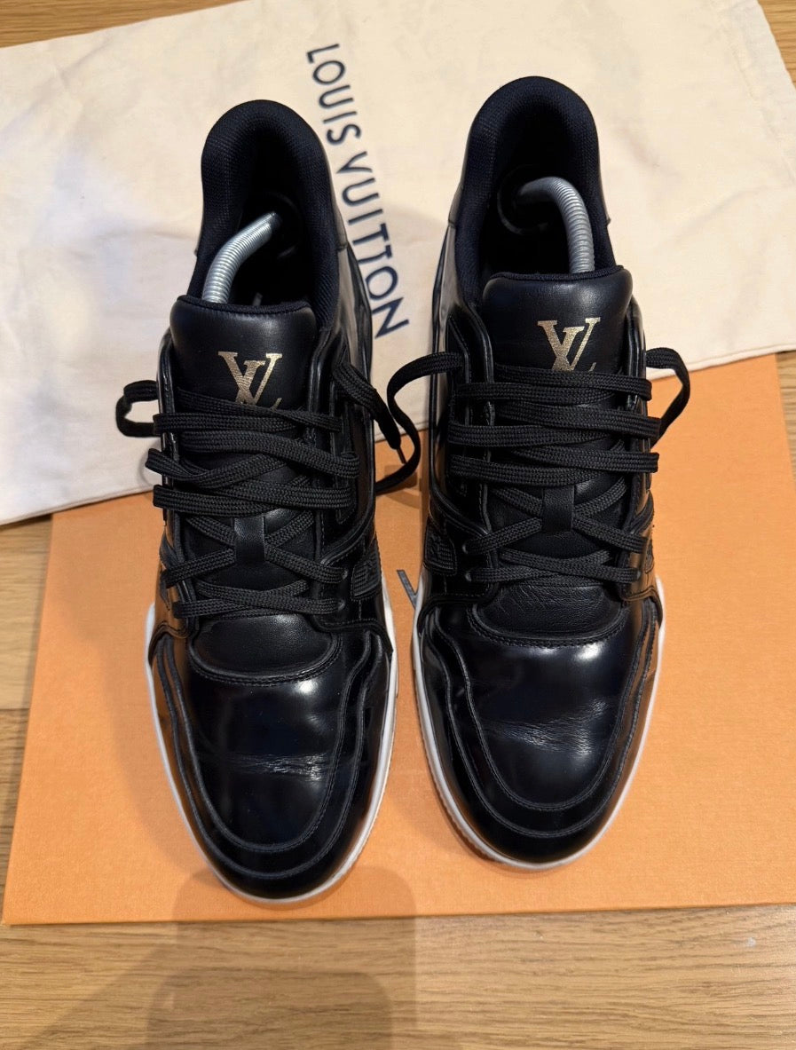 Louis Vuitton LV Trainer Cuir Noir Brillant Sneakers Homme — 43