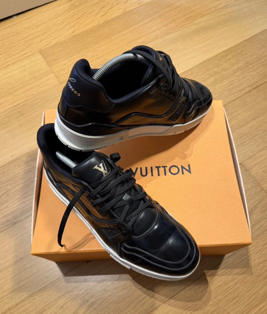 Louis Vuitton LV Trainer Cuir Noir Brillant Sneakers Homme — 43