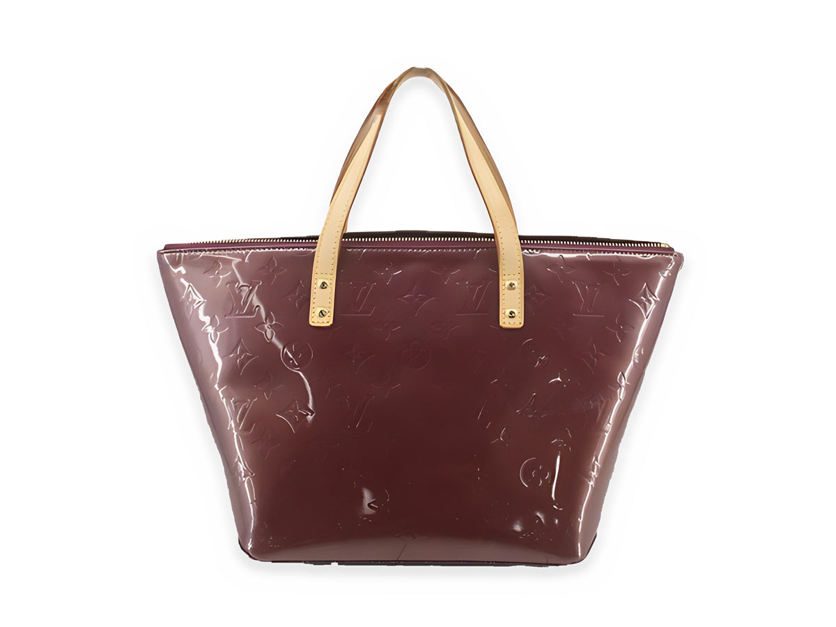 Louis Vuitton Bellevue PM Vernis Violette – vue de dos