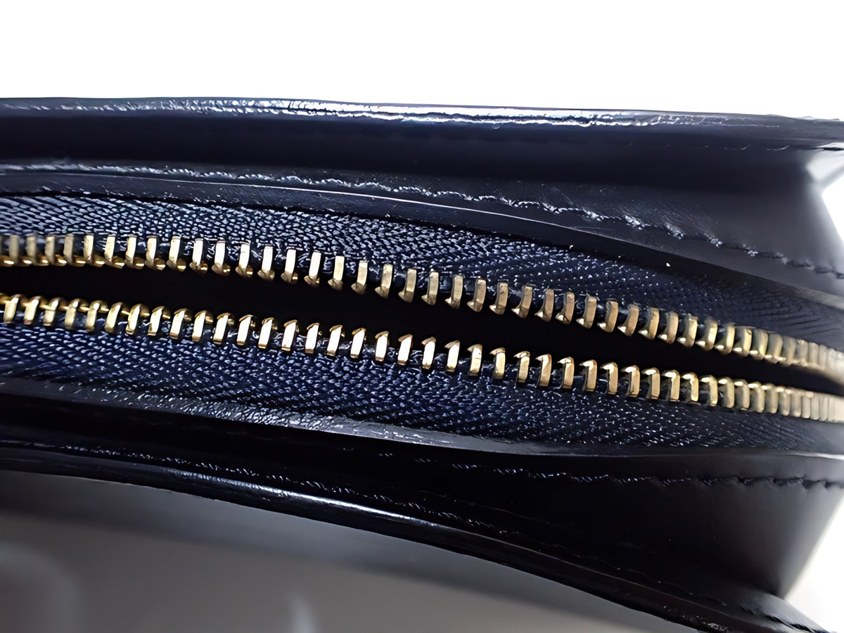 Louis Vuitton Trousse Dauphine PM noir — vue 9