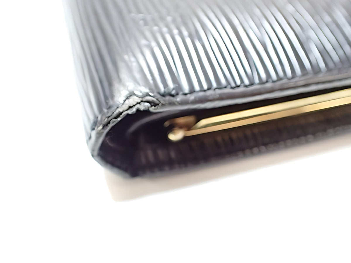 Louis Vuitton Portefeuille Viennois Cuir Épi Noir Fermoir Vintage 2000 – détail 02
