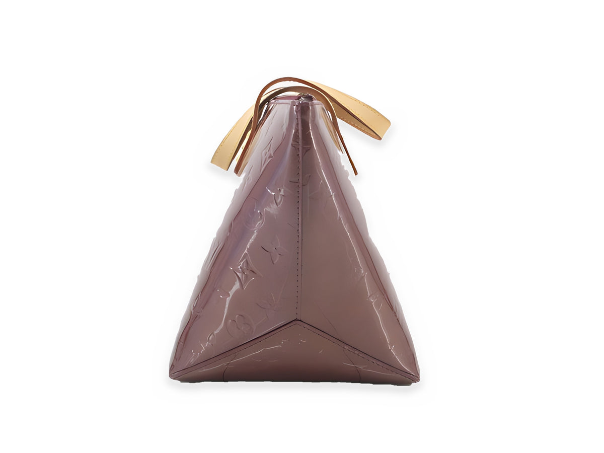 Louis Vuitton Bellevue PM Vernis Violette – vue de côté