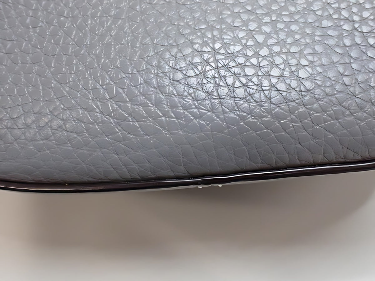 Coach Kleo Cuir Grainé et Daim Gris Sac Bandoulière 2 Way Boucle Dorée – détail 04
