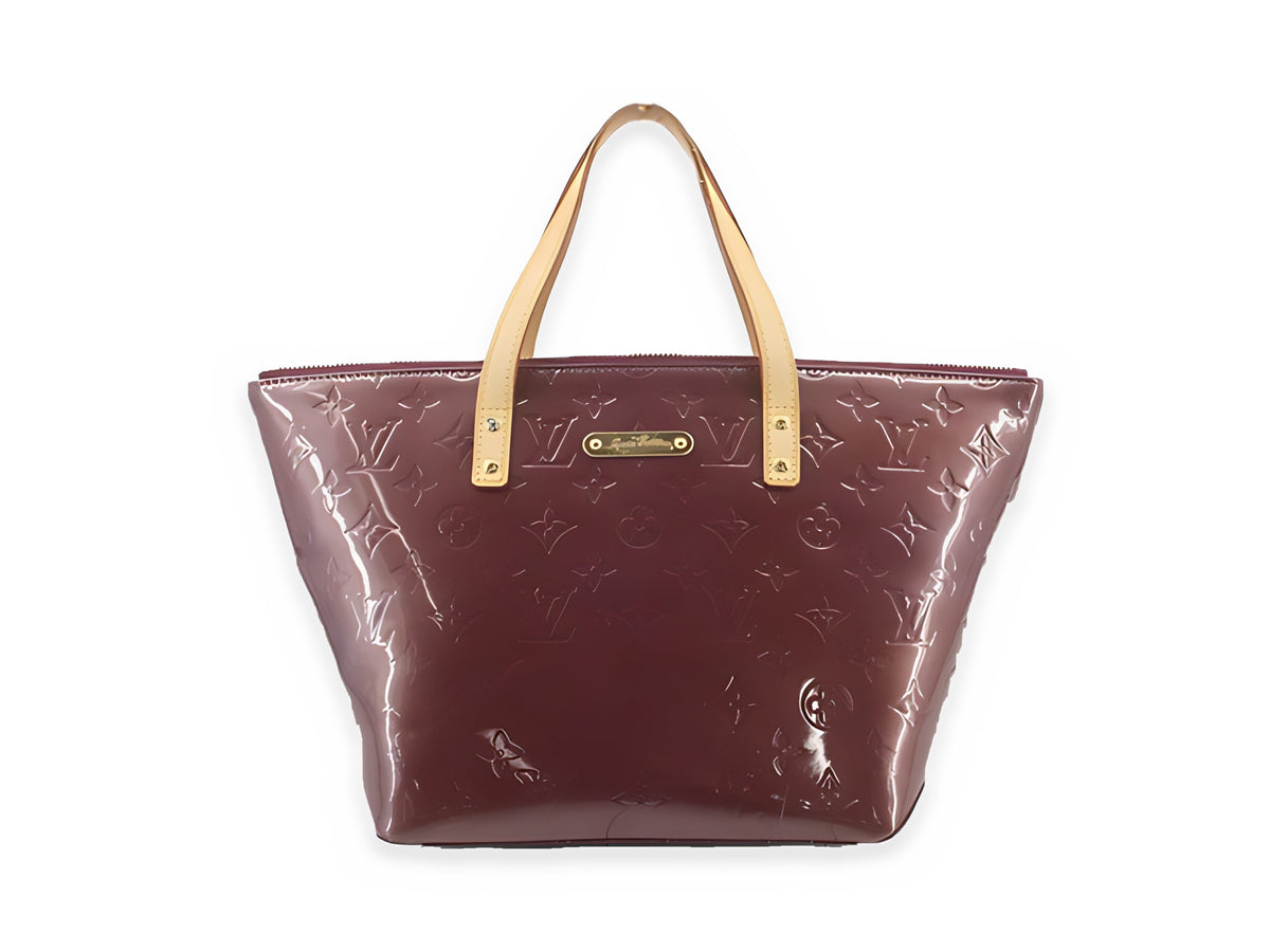 Louis Vuitton Bellevue PM Vernis Violette – vue de face